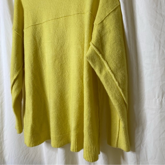 FREE PEOPLE Afterglow Mock Neck Oversized
Sweater Lime Yellow XS Knit - Picture 7 of 8